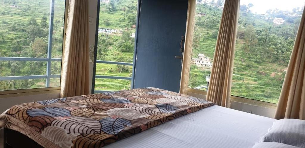 The Plum Apartment Mukteshwar Exterior photo